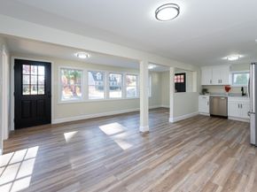 9 Everett St, Carver MA 02330