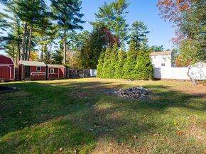 9 Everett St, Carver MA 02330