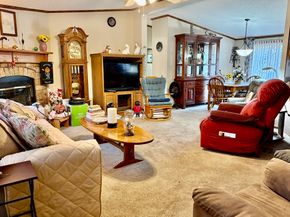 21 Varney Ln, Barre MA 01005