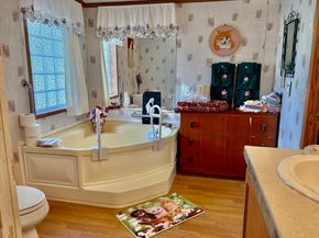 21 Varney Ln, Barre MA 01005