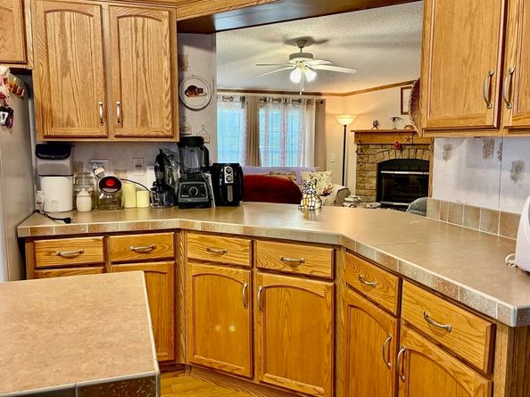 21 Varney Ln, Barre MA 01005