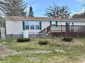 21 Varney Ln, Barre MA 01005