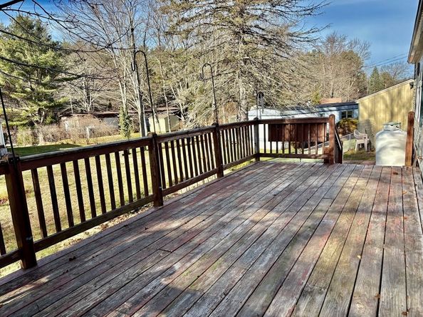 21 Varney Ln, Barre MA 01005