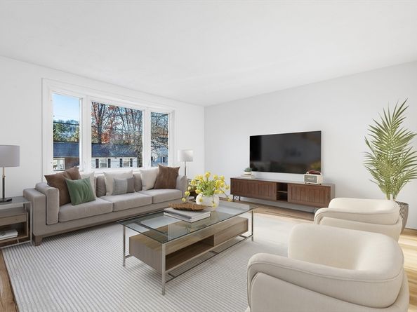 73 Lockwood Rd, Lynn MA 01904