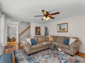 52 Baker St, Walpole MA 02081