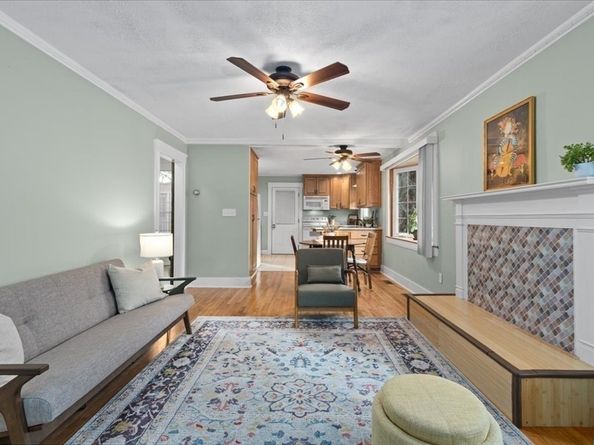 52 Baker St, Walpole MA 02081