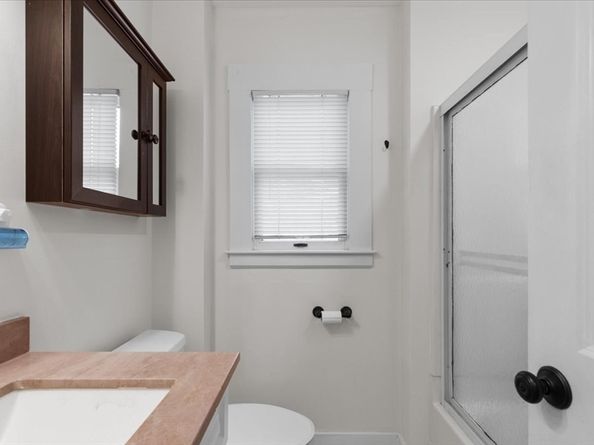 52 Baker St, Walpole MA 02081