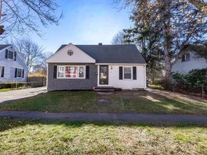 3-A Veterans Memorial Dr, Peabody MA 01960