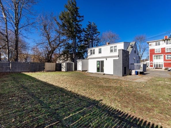 3-A Veterans Memorial Dr, Peabody MA 01960