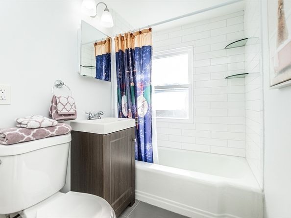 3-A Veterans Memorial Dr, Peabody MA 01960