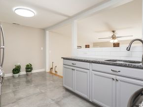 3-A Veterans Memorial Dr, Peabody MA 01960