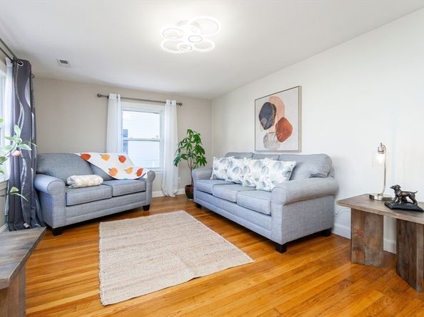 3-A Veterans Memorial Dr, Peabody MA 01960