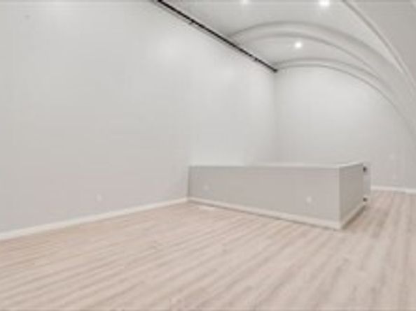 163 Chestnut St, Chelsea MA 02150