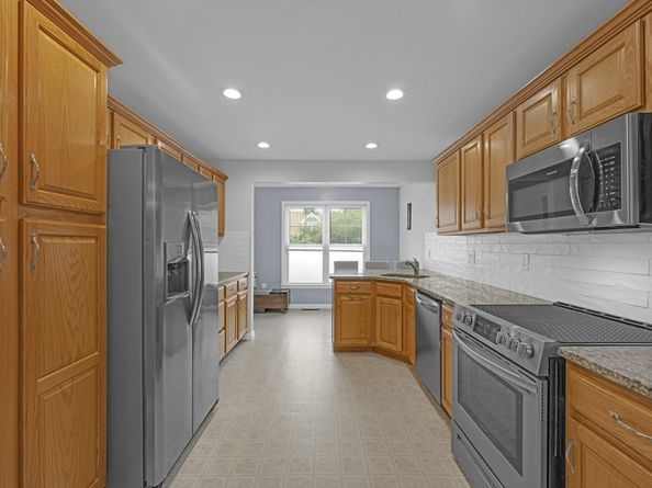 7 Jefferson Court 7, Uxbridge MA 01569