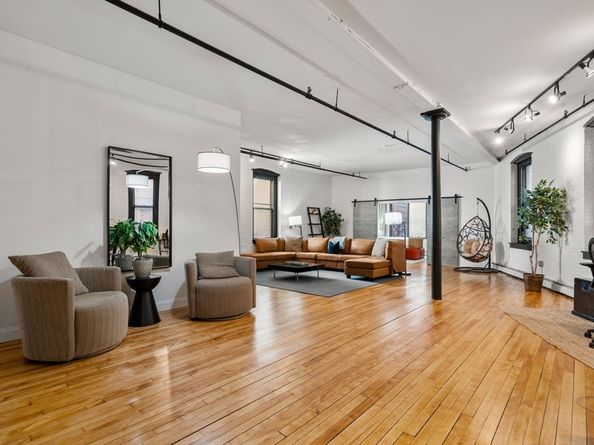 19 Stanhope Street, Boston MA 02116