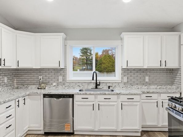 53 James St, Worcester MA 01603