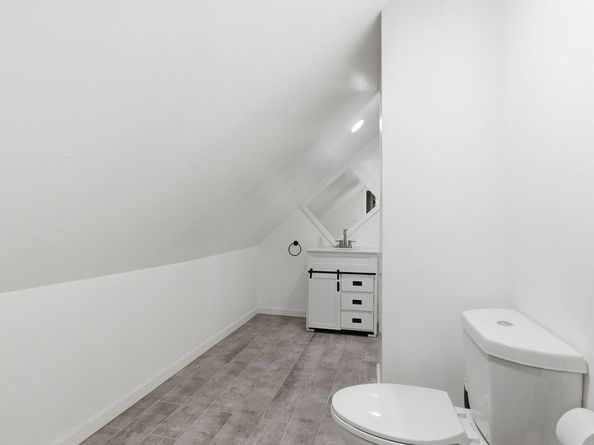 53 James St, Worcester MA 01603