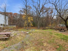 53 James St, Worcester MA 01603