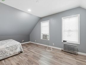 53 James St, Worcester MA 01603