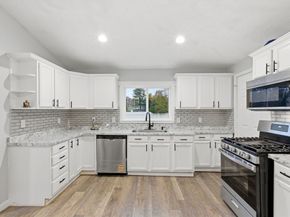 53 James St, Worcester MA 01603