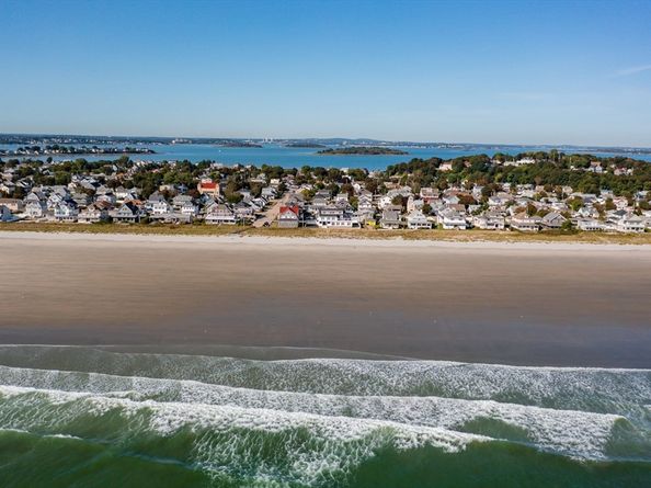 133 Beach Ave, Hull MA 02045