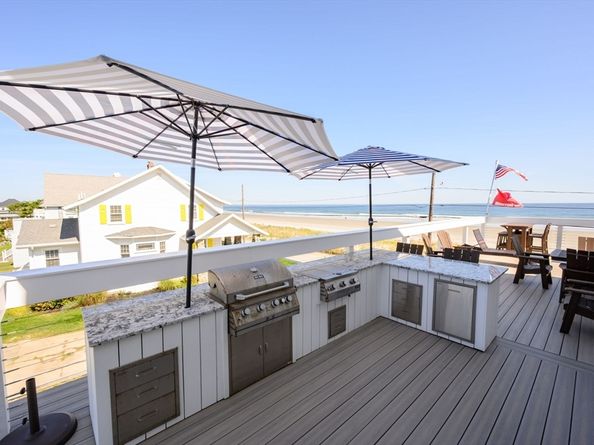 133 Beach Ave, Hull MA 02045