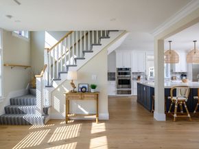 133 Beach Ave, Hull MA 02045