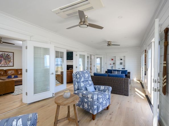 133 Beach Ave, Hull MA 02045