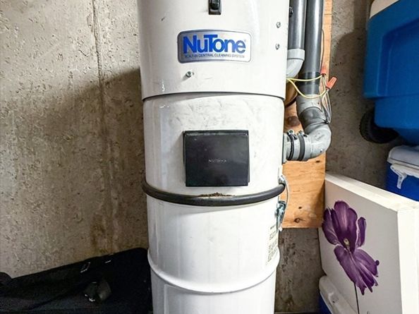 2 Larson Rd, Milford MA 01757