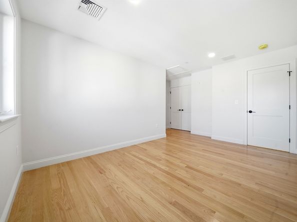 50 N. Payne St 3, Quincy MA 02169