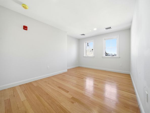 50 N. Payne St 3, Quincy MA 02169