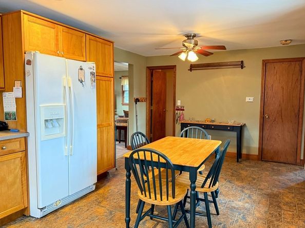 37 Glendale St, Maynard MA 01754