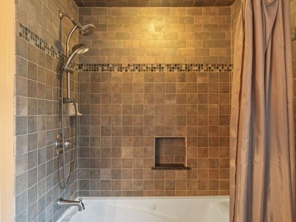 37 Glendale St, Maynard MA 01754