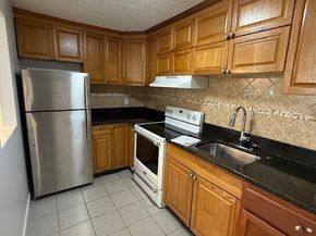 29 Gordon St 107, Framingham MA 01702