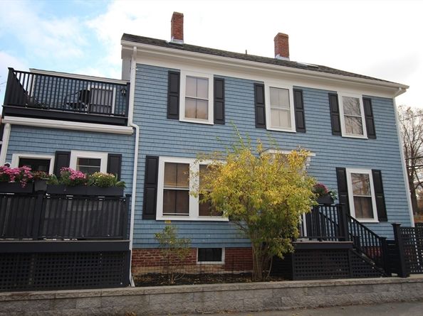 1 Hill St, Newburyport MA 01950