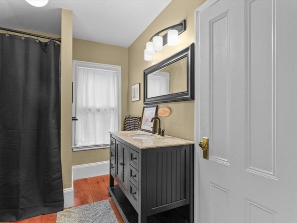 1 Hill St, Newburyport MA 01950