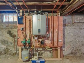 1 Hill St, Newburyport MA 01950