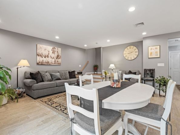 7 Hat Trick Dr, Plymouth MA 02360