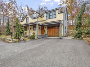 7 Hat Trick Dr, Plymouth MA 02360