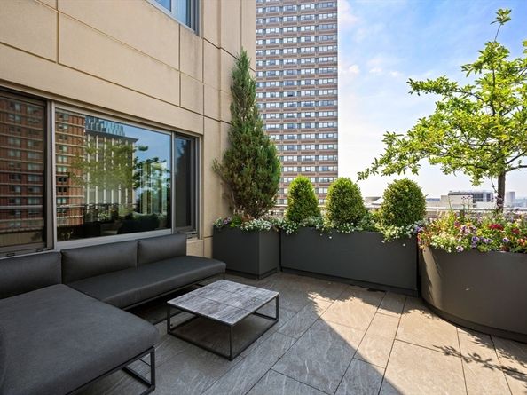 1 Huntington Avenue 1702, Boston MA 02116