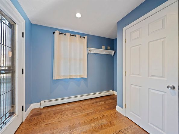 330 W Main St, Avon MA 02322