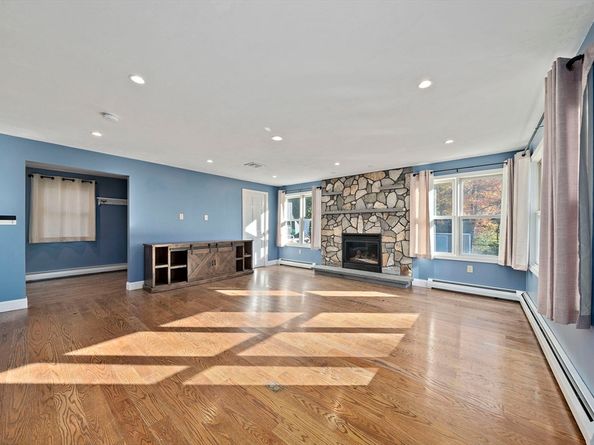 330 W Main St, Avon MA 02322