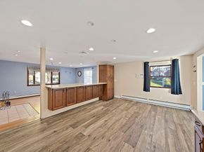 330 W Main St, Avon MA 02322