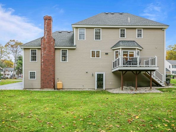 5 Wildflower Dr, Sutton MA 01590