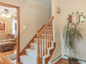 5 Wildflower Dr, Sutton MA 01590