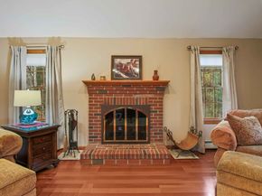 5 Wildflower Dr, Sutton MA 01590