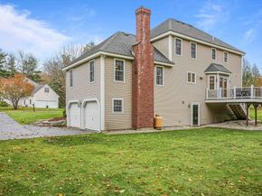 5 Wildflower Dr, Sutton MA 01590