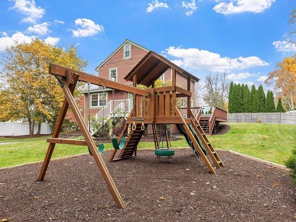 4 Mars Place, Littleton MA 01460