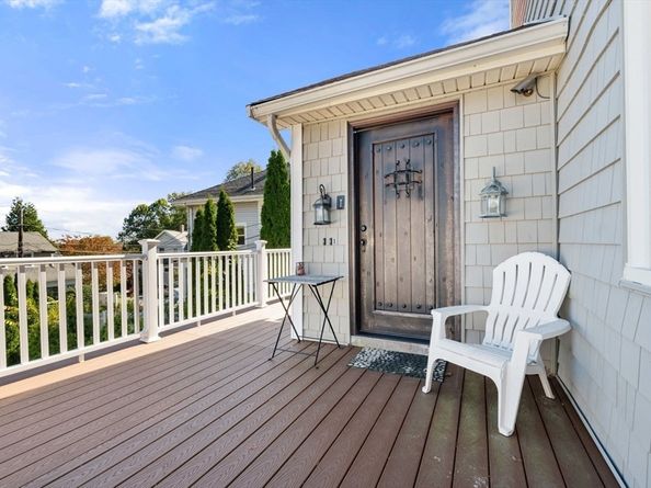 76 Taft Ave 1, Newton MA 02465