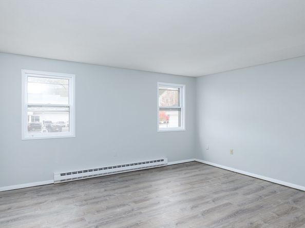 504 Main St, Sturbridge MA 01518